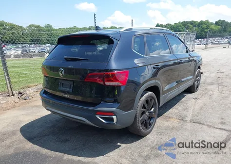 2022 Volkswagen Taos 1.5T Se из США, поврежденный, VIN 3VVSX7B24NM094482